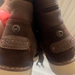 High tops ankle booties